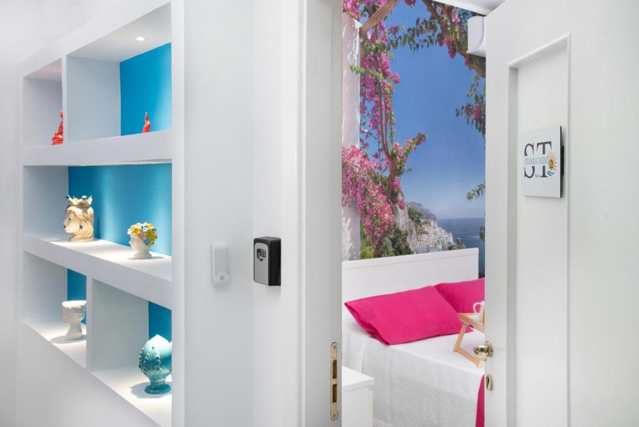 לינה וארוחת בוקר Stanza Tasso - De Vivo Realty סורנטו מראה חיצוני תמונה