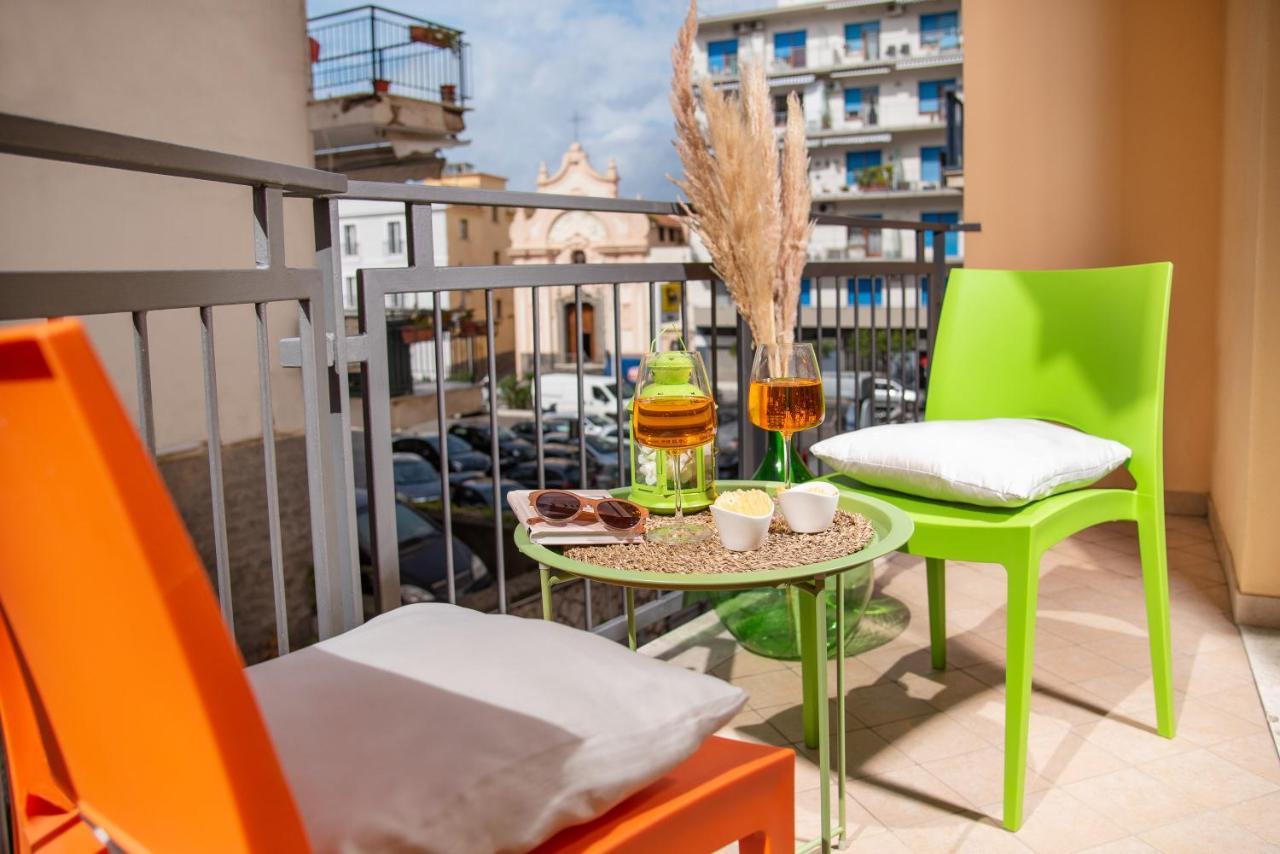 לינה וארוחת בוקר Stanza Tasso - De Vivo Realty סורנטו מראה חיצוני תמונה